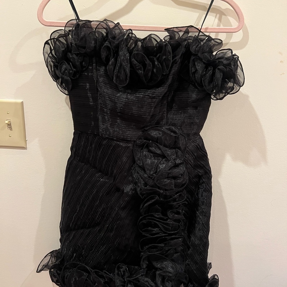 DO+BE RUFFLE BLACK DRESS - Picture 2 of 2